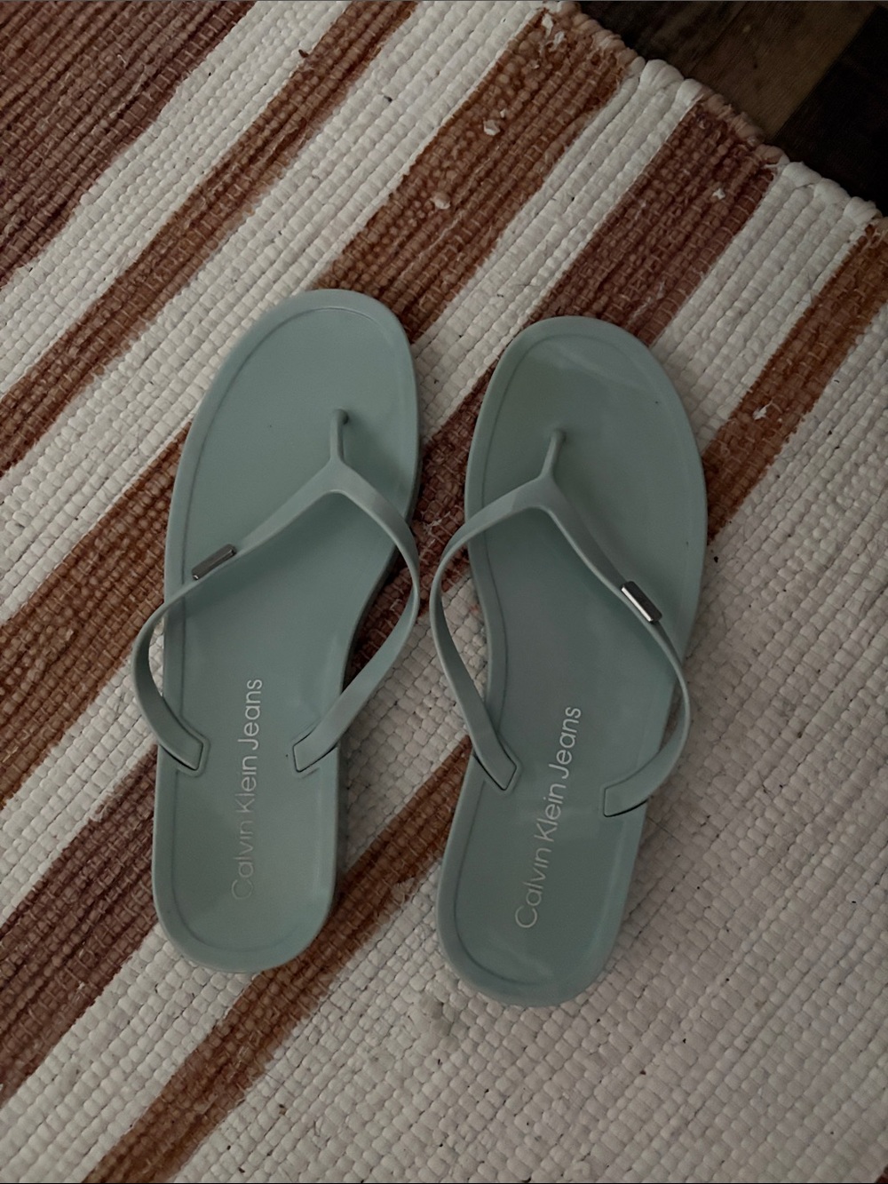 Calvin Klein Jeans Women's Mint Green Thong Sandals
